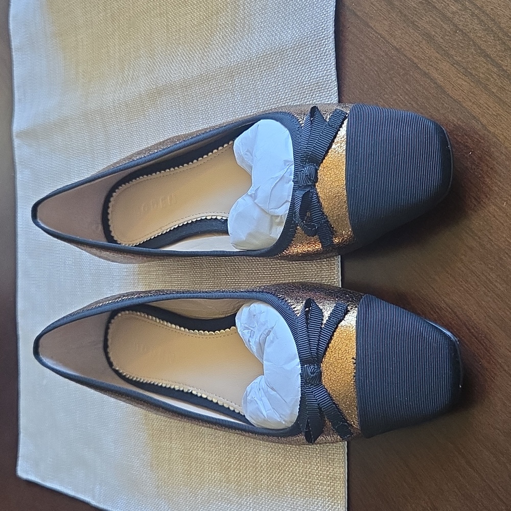 NWT! Boden! Beautiful Metallic Gold Ballet Flats. Perfect Condition! - Picture 3 of 12